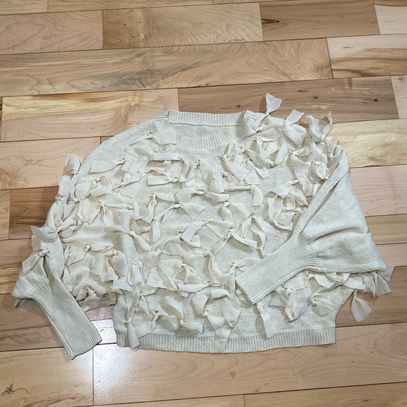 Tops - Gorgeous Cream Textured Sweater